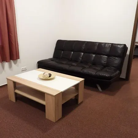 Ubytovanie Pod Bielymi Karpatmi Pensión